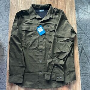 Large Olive color Columbia long sleeve sun protection shirt